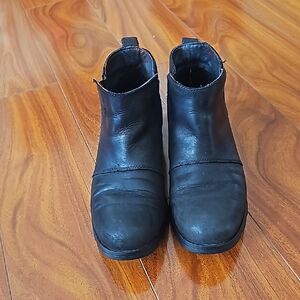 Sorel Emelie Chelsea Black Leather Waterproof Pull on Ankle Boots Sz 9.5